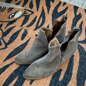Jeffrey Campbell Western Ankle Boots 10
